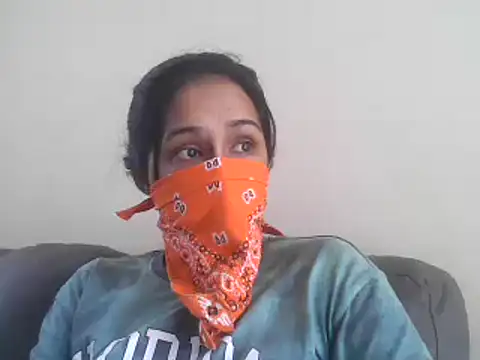 Snapshot of cute_indianxo chatting on 11, 10, 2025 cute indianxo online show from 11, 10, 2025