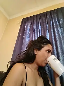 Snapshot of cute_indianxo chatting on 24, 7, 2026 cute indianxo online show from 24, 7, 2026