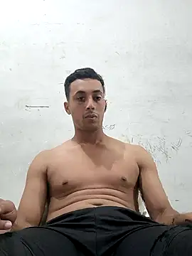 Snapshot of Naymik911 chatting on 3, 10, 2025 Naymik911 online show from 3, 10, 2025