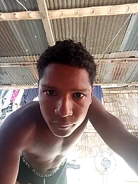 Snapshot of Davir2001 chatting on 17, 3, 2026 Davir2001 online show from 17, 3, 2026