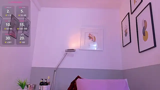 cutepetitee online show from 13, 2, 2026