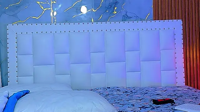 cutepetitee online show from 22, 4, 2026