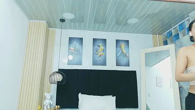 cutepetitee online show from 10, 7, 2026