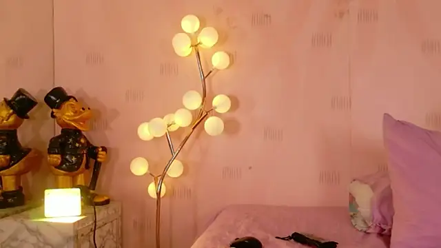 cutepetitee online show from 30, 4, 2026