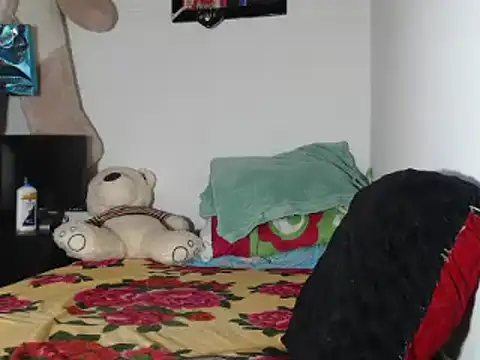 Snapshot of dani_titan320 chatting on 26, 9, 2025 dani titan320 online show from 26, 9, 2025