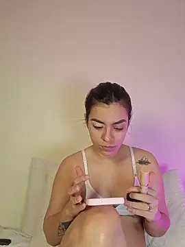 AmaiaSalvatore online show from 22, 11, 2025