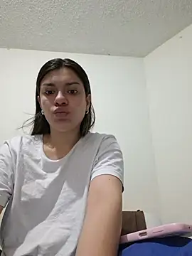 AmaiaSalvatore online show from 9, 6, 2026