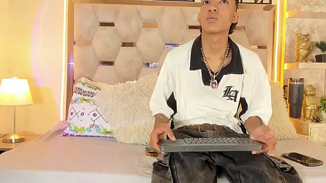 Lucass Blaze online show from 6, 10, 2025