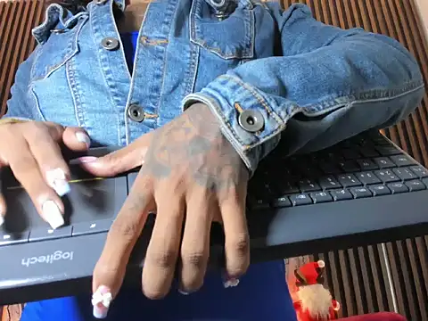 Pauline Fox online show from 5, 12, 2025