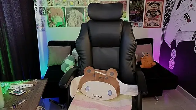 Yuhwan  online show from 25, 2, 2026