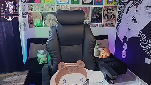 Yuhwan  online show from 22, 11, 2025