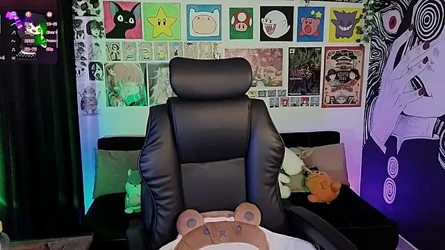 Yuhwan  online show from 16, 11, 2025