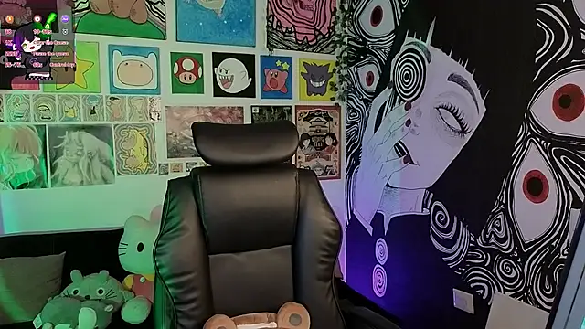 Yuhwan  online show from 14, 11, 2025