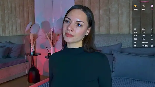 LollaSpencer online show from 4, 11, 2025