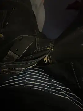 Snapshot of high_geil chatting on 8, 4, 2026 high geil online show from 8, 4, 2026