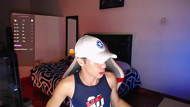 Snapshot of santiago_cutex chatting on 22, 5, 2026 santiago cutex online show from 22, 5, 2026