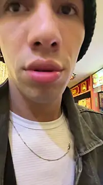 Snapshot of santiago_cutex chatting on 30, 11, 2025 santiago cutex online show from 30, 11, 2025