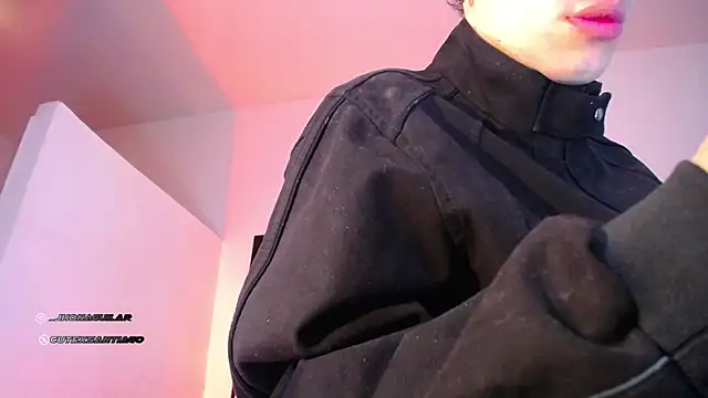 Snapshot of santiago_cutex chatting on 29, 10, 2025 santiago cutex online show from 29, 10, 2025