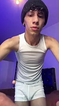 Snapshot of santiago_cutex chatting on 1, 12, 2025 santiago cutex online show from 1, 12, 2025