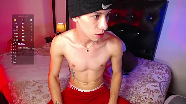 Snapshot of santiago_cutex chatting on 25, 5, 2026 santiago cutex online show from 25, 5, 2026