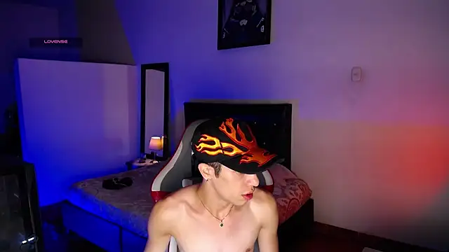 Snapshot of santiago_cutex chatting on 20, 6, 2026 santiago cutex online show from 20, 6, 2026