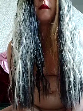 Themaskedgirl21 online show from 23, 9, 2025