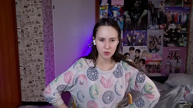 LucyRose3 online show from 17, 12, 2025