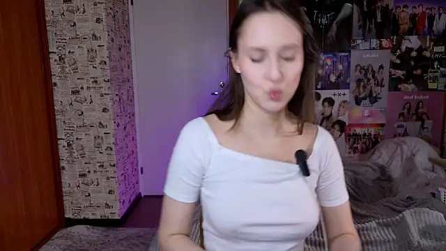 LucyRose3 online show from 15, 12, 2025