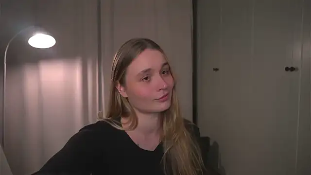 Snapshot of lisa_schiele chatting on 7, 5, 2026 lisa schiele online show from 7, 5, 2026