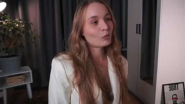 lisa schiele online show from 15, 10, 2025