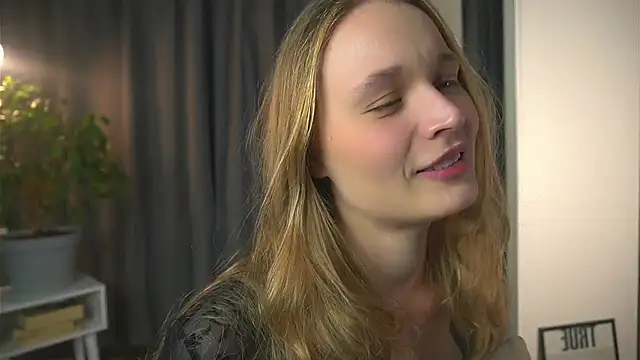 lisa schiele online show from 9, 10, 2025