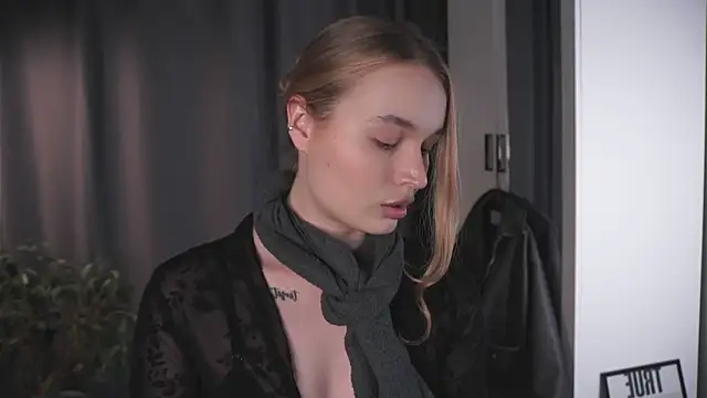 lisa schiele online show from 16, 11, 2025