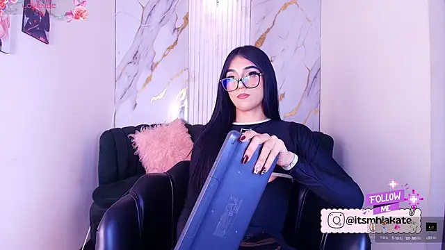 Snapshot of Mhiaa_Sweet chatting on 12, 6, 2026 Mhiaa Sweet online show from 12, 6, 2026