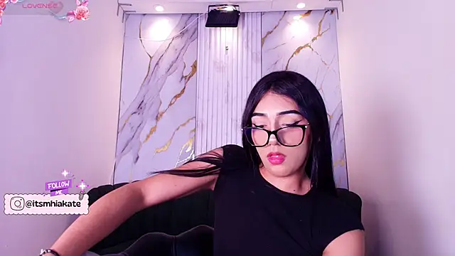 Snapshot of Mhiaa_Sweet chatting on 22, 4, 2026 Mhiaa Sweet online show from 22, 4, 2026