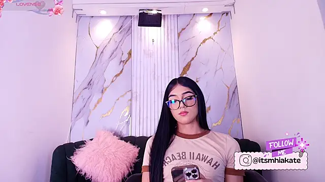 Snapshot of Mhiaa_Sweet chatting on 15, 5, 2026 Mhiaa Sweet online show from 15, 5, 2026