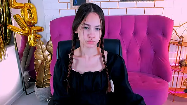 UliaNeer online show from 31, 10, 2025