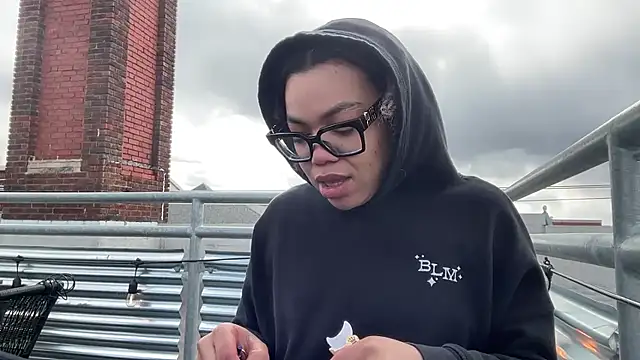 zahrabliss online show from 12, 3, 2026