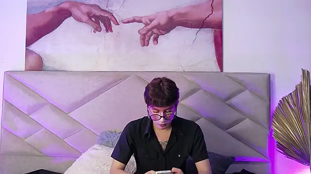 Soro Lovelyboy online show from 19, 9, 2025