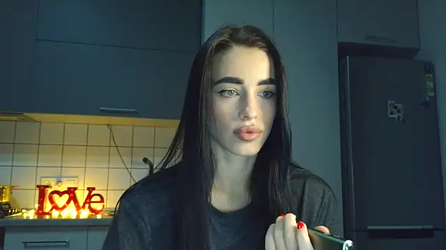 EvaMelnik online show from 15, 9, 2025