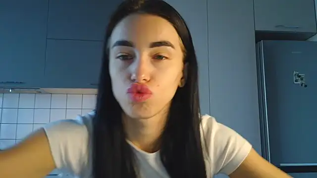 EvaMelnik online show from 22, 9, 2025