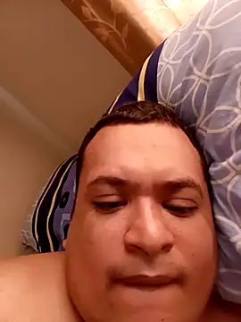 Snapshot of Andresdavid33 chatting on 17, 9, 2025 Andresdavid33 online show from 17, 9, 2025