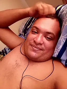 Snapshot of Andresdavid33 chatting on 1, 10, 2025 Andresdavid33 online show from 1, 10, 2025