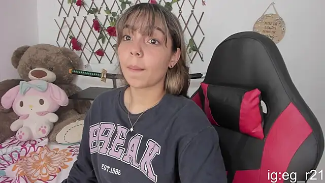 emma grays2 online show from 15, 10, 2025