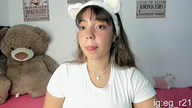 Snapshot of emma_grays2 chatting on 26, 4, 2026 emma grays2 online show from 26, 4, 2026