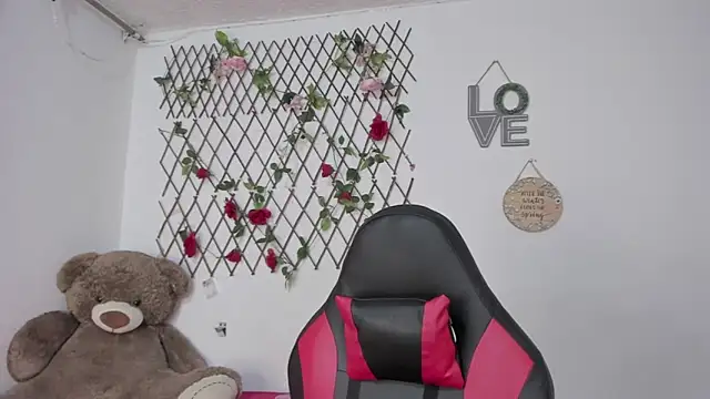 emma grays2 online show from 1, 11, 2025