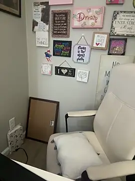 Juicystorm online show from 6, 2, 2026