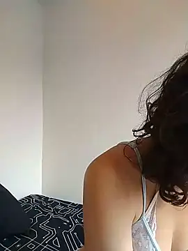 Snapshot of LuaBusch chatting on 5, 6, 2026 LuaBusch online show from 5, 6, 2026