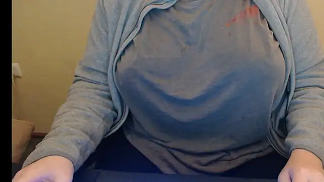 LunoviaXL online show from 12, 11, 2025