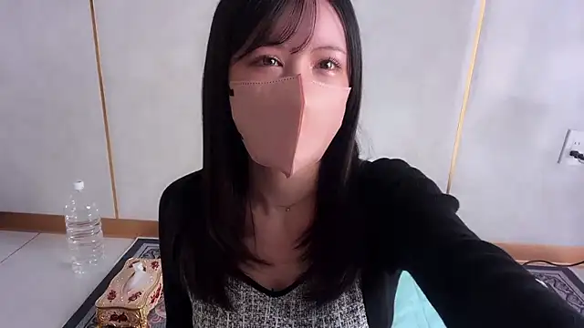 moemilk online show from 28, 2, 2026