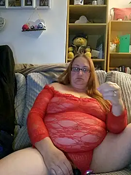 Snapshot of Luscious-LucyXX chatting on 7, 6, 2026 Luscious-LucyXX online show from 7, 6, 2026